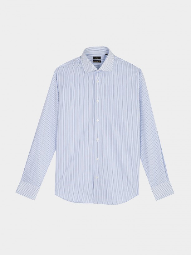 Classic shirt with stripe pattern