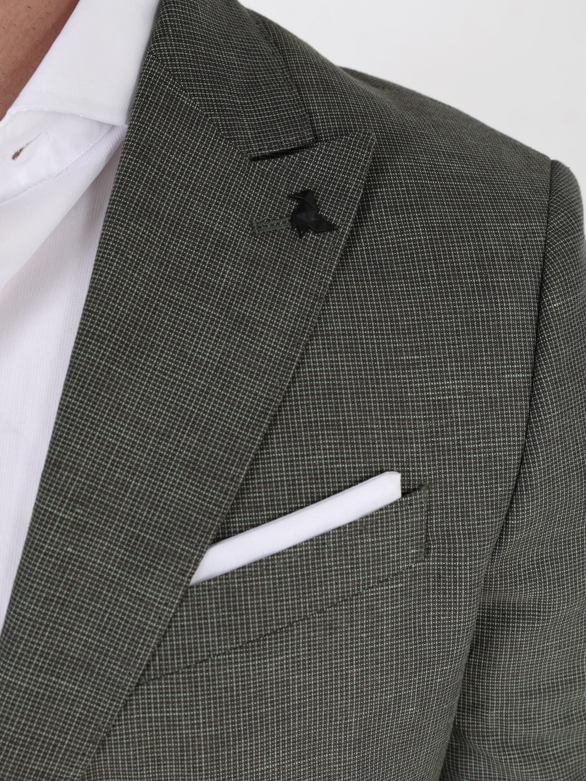 Traje de lino con estructura