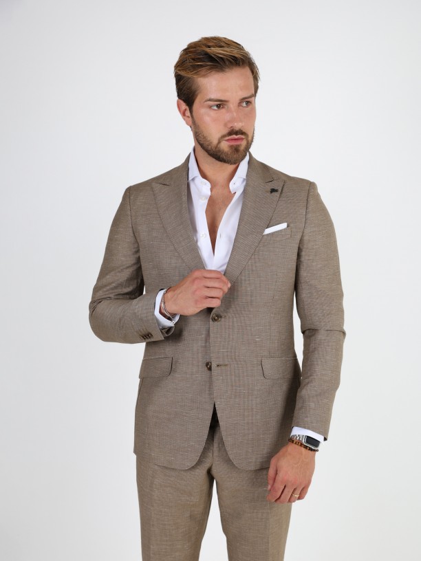 Structured linen suit