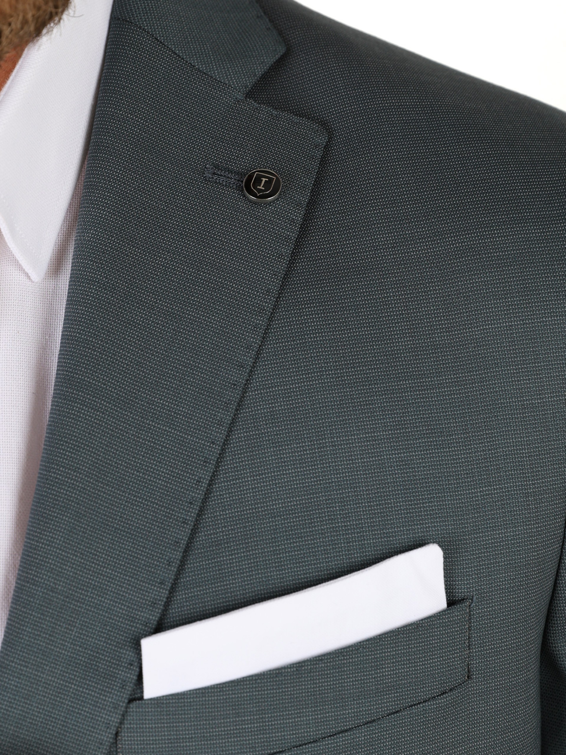 Traje slim fit con micro patrón