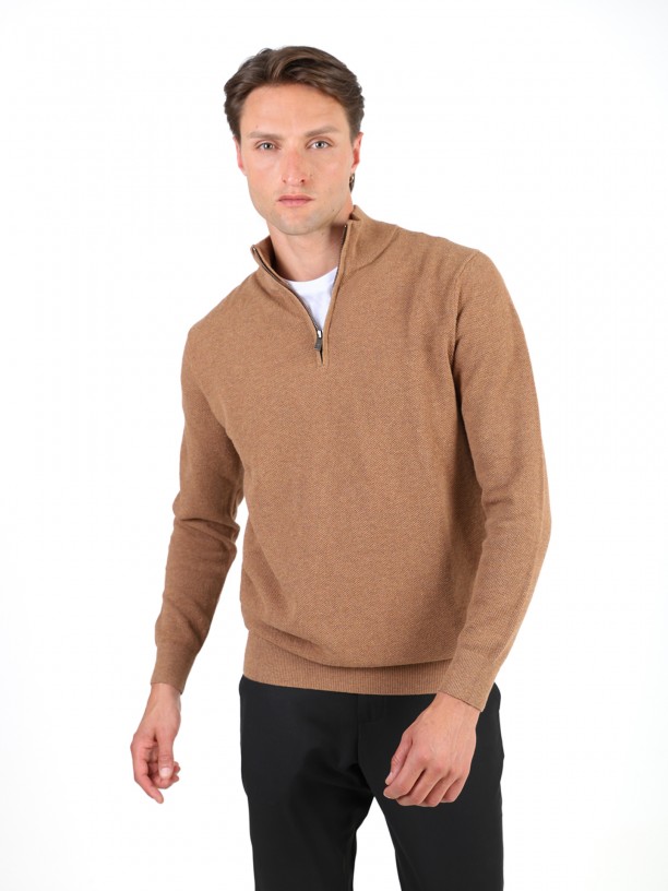 Knit sweater with half-zip 100% cotton