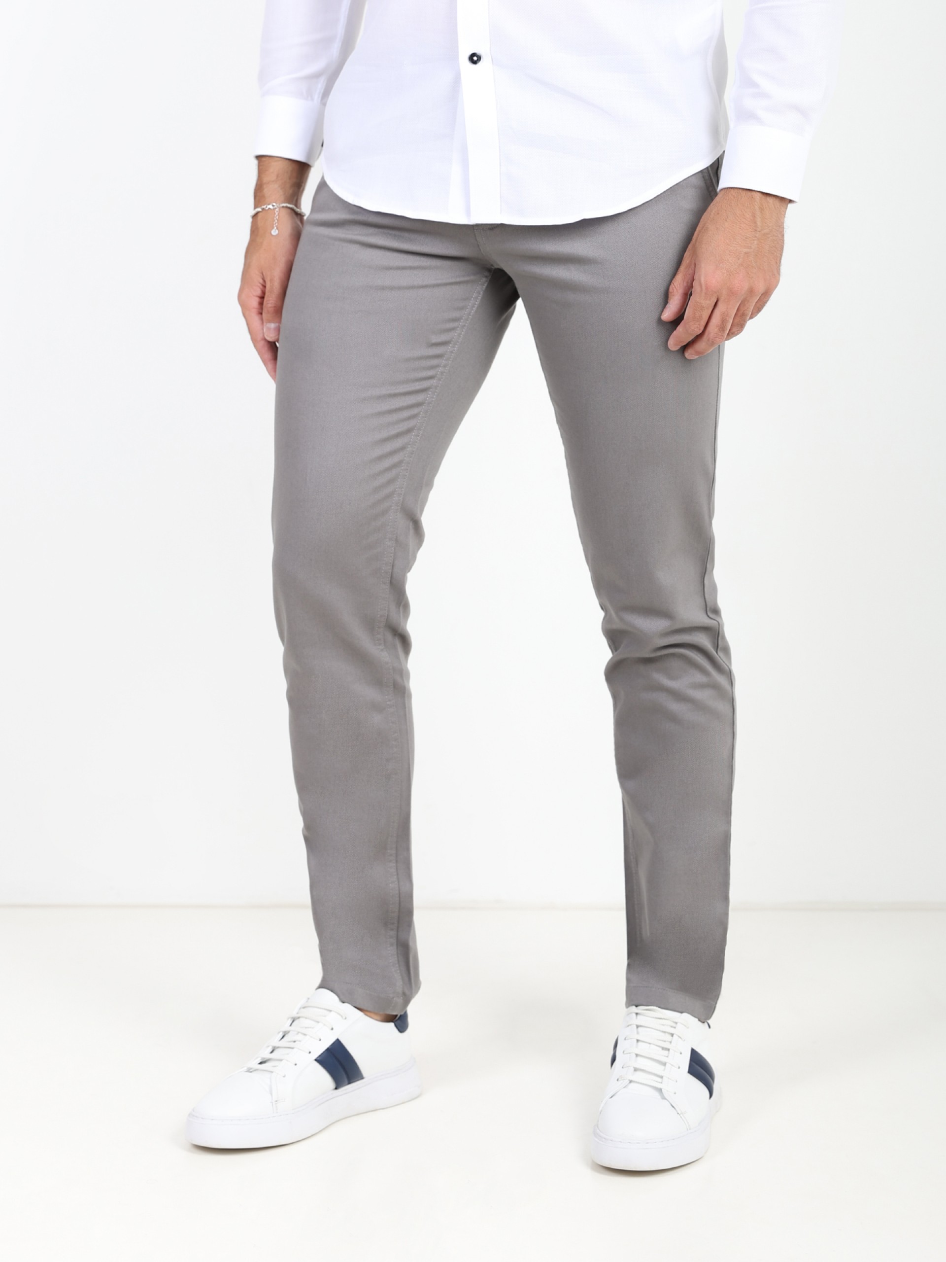 Calças chino de algodão elástico