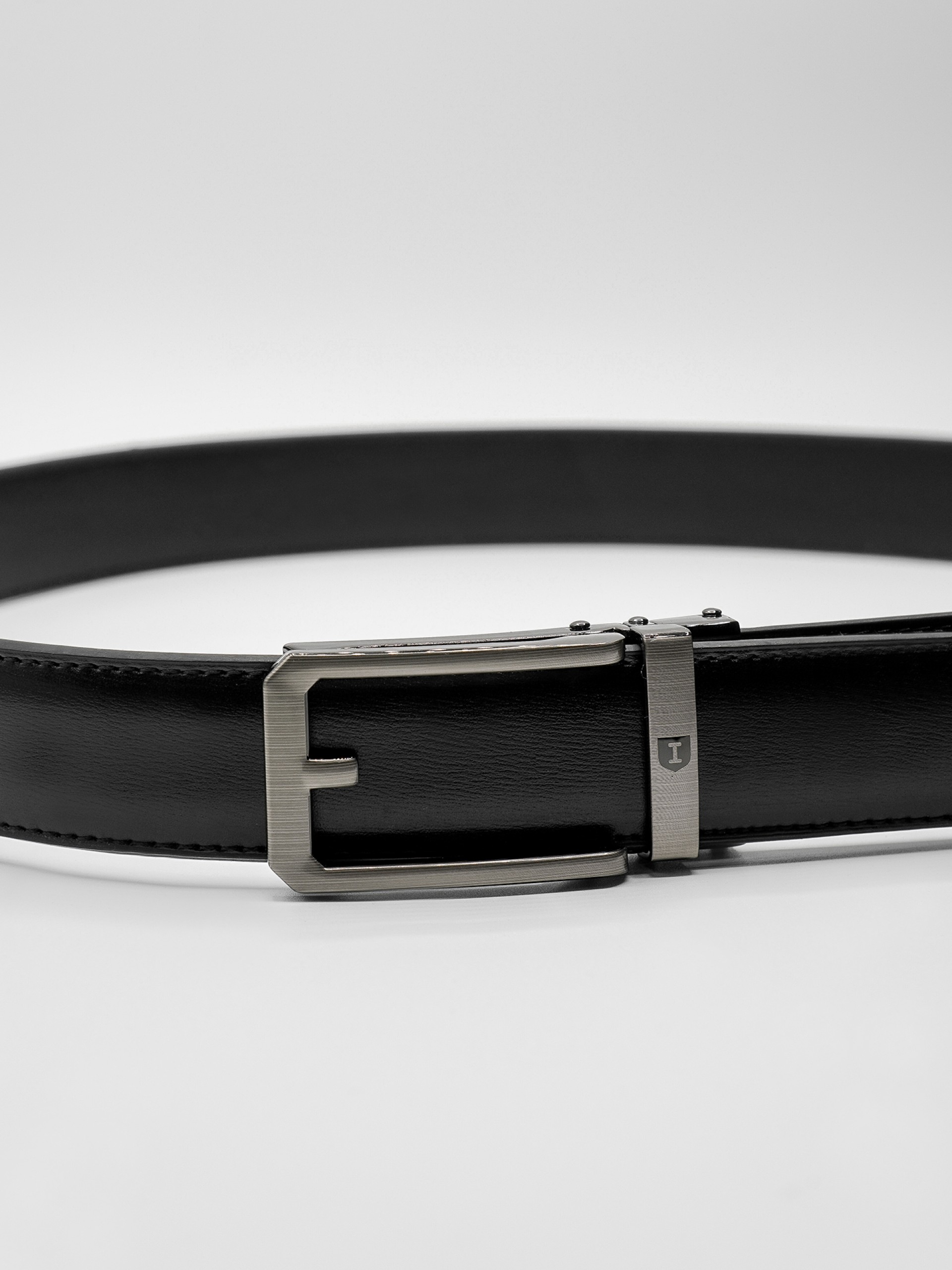 Cinto elegante de pele comfort click