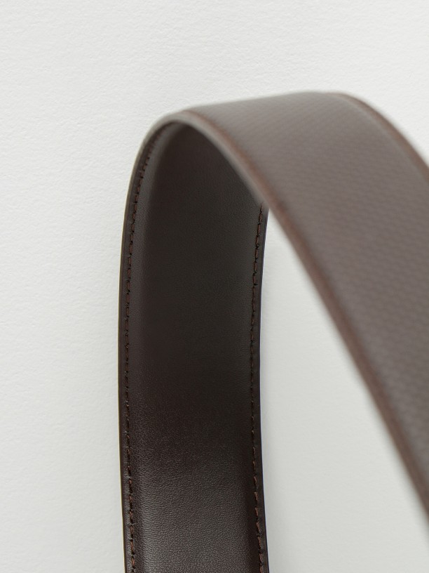 Reversible leather elegant belt