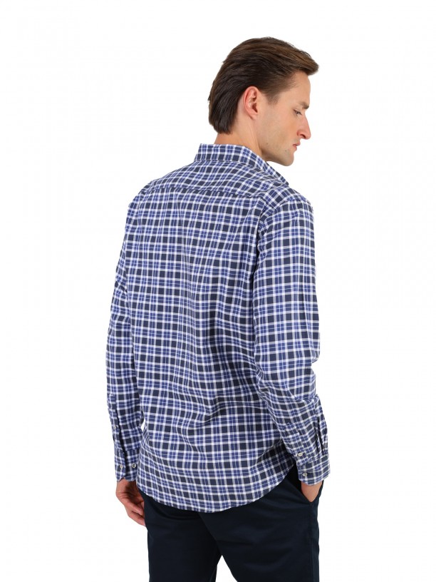 Checkered pattern shirt