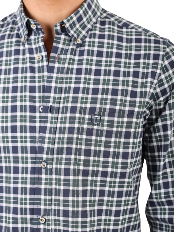 Checkered pattern shirt