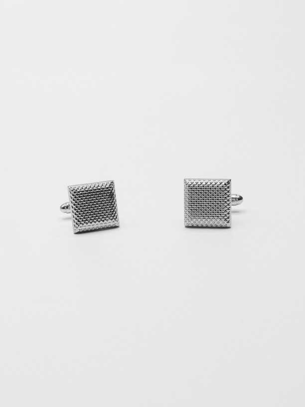 Metallic cufflinks