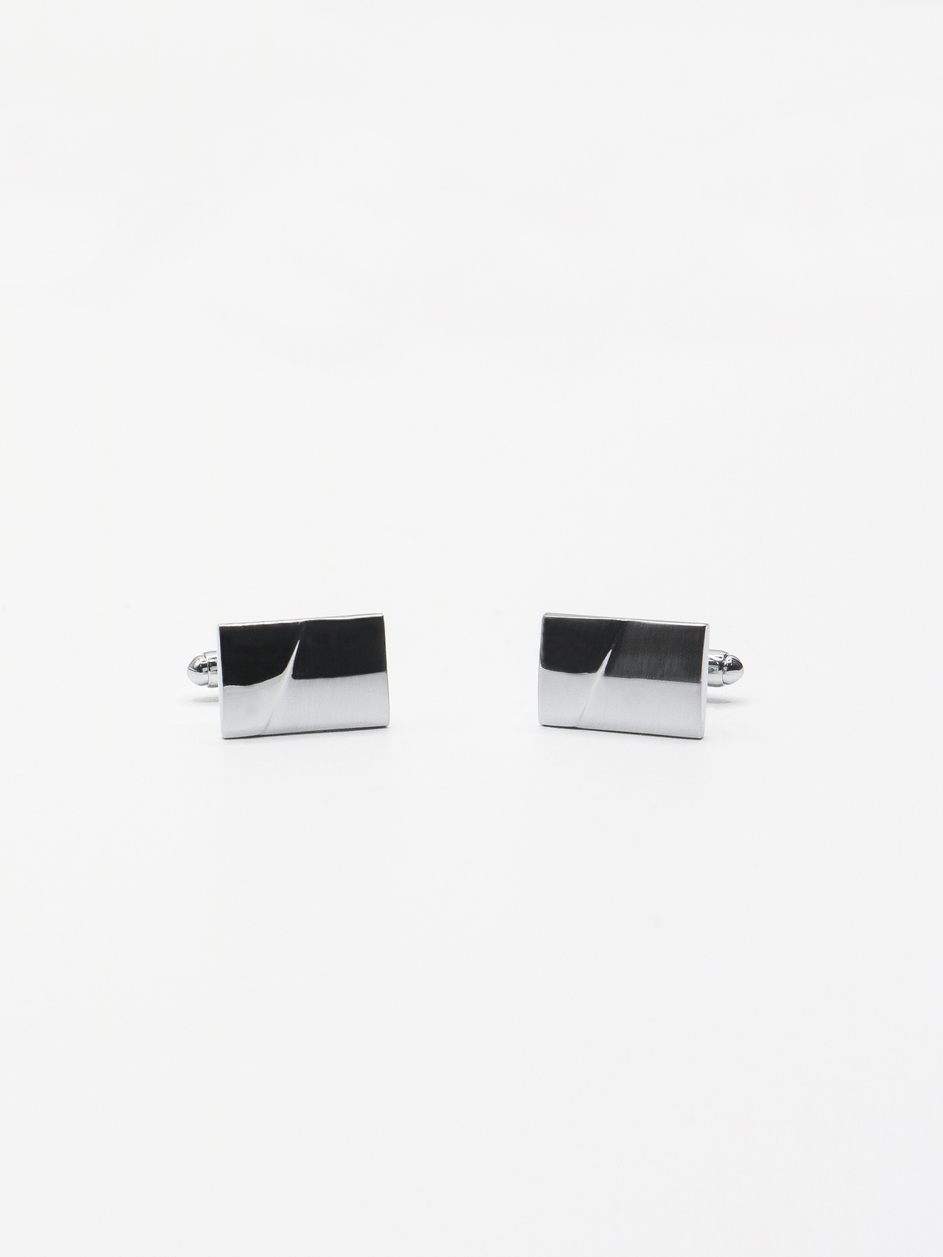 Metallic cufflinks