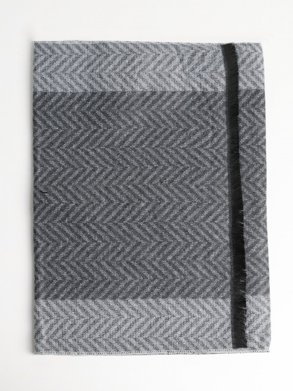 Scarf with pattern