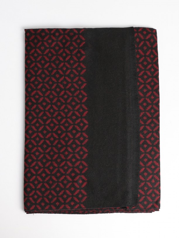 Scarf with pattern