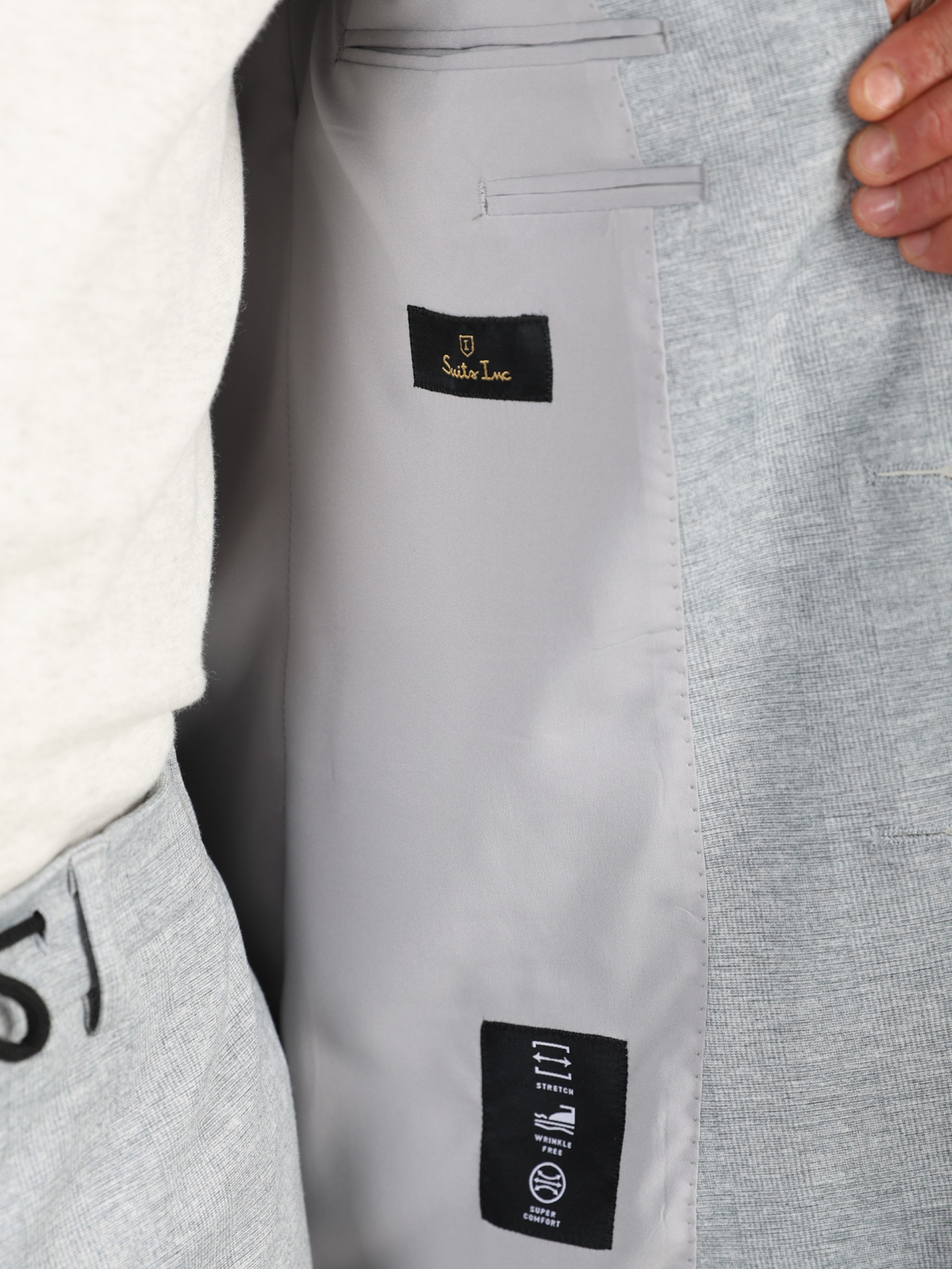 Micro pattern elasticated slim fit suit