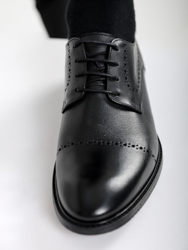 Elegant smooth leather shoes