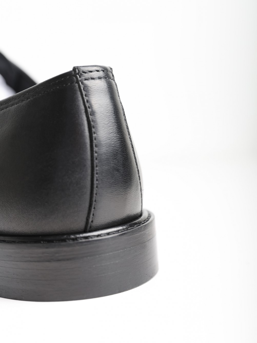 Sapato cl�ssico liso de pele