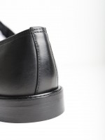 Sapato cl�ssico liso de pele