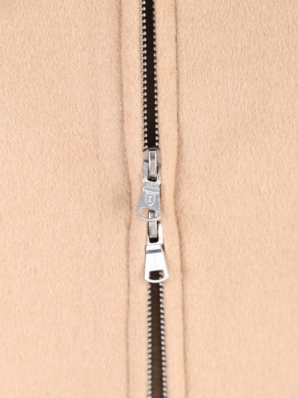 Blus�o bomber de l�