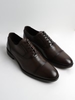 Zapato clásico liso de piel Zapato clásico liso de piel