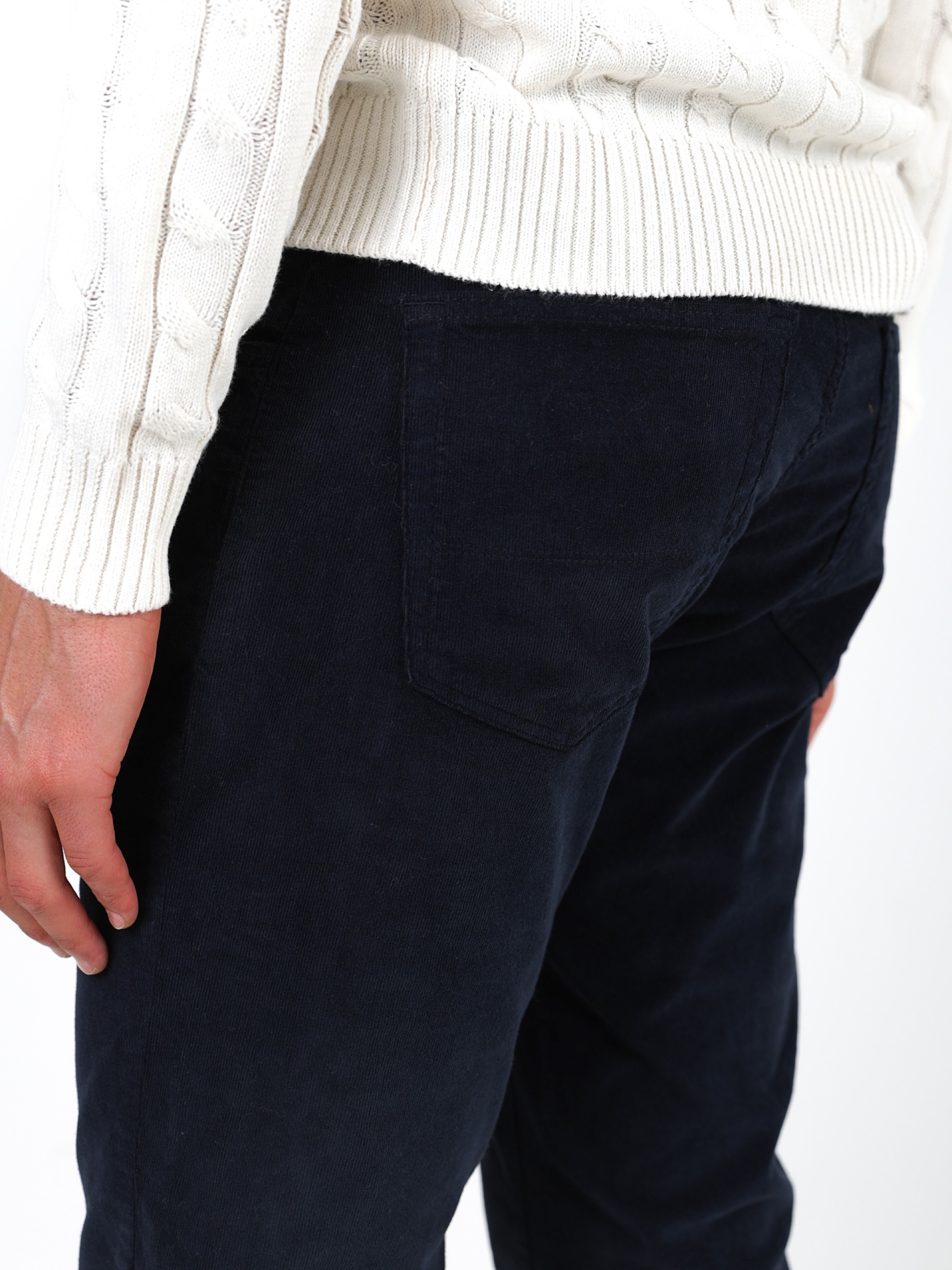 Slim-fit corduroy trousers