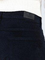Calça de bombazina slim fit Calça de bombazina slim fit