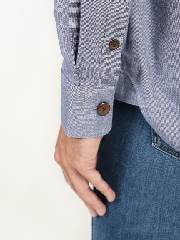 Camisa oversize con bolsillos
