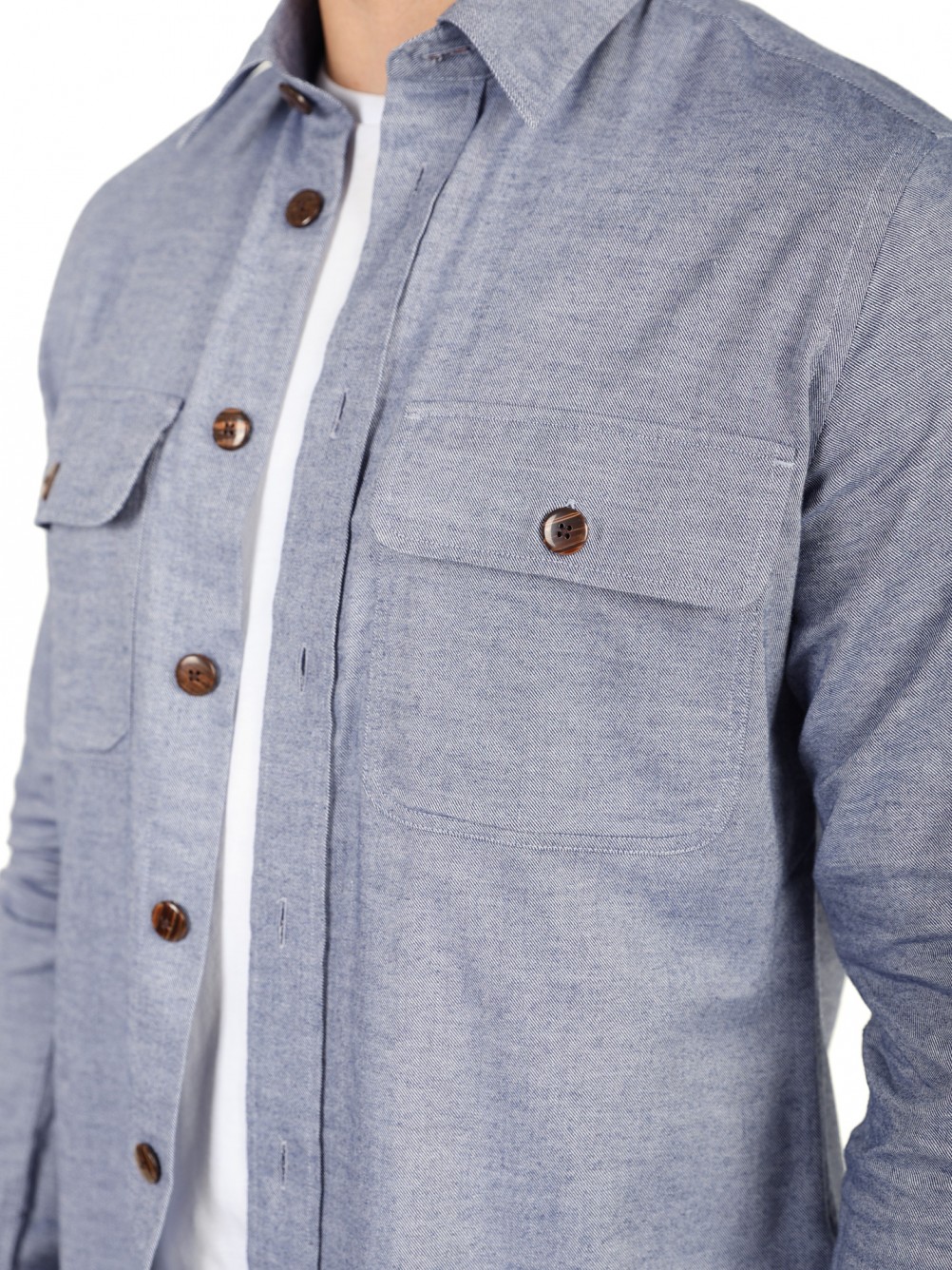 Camisa oversize com bolsos