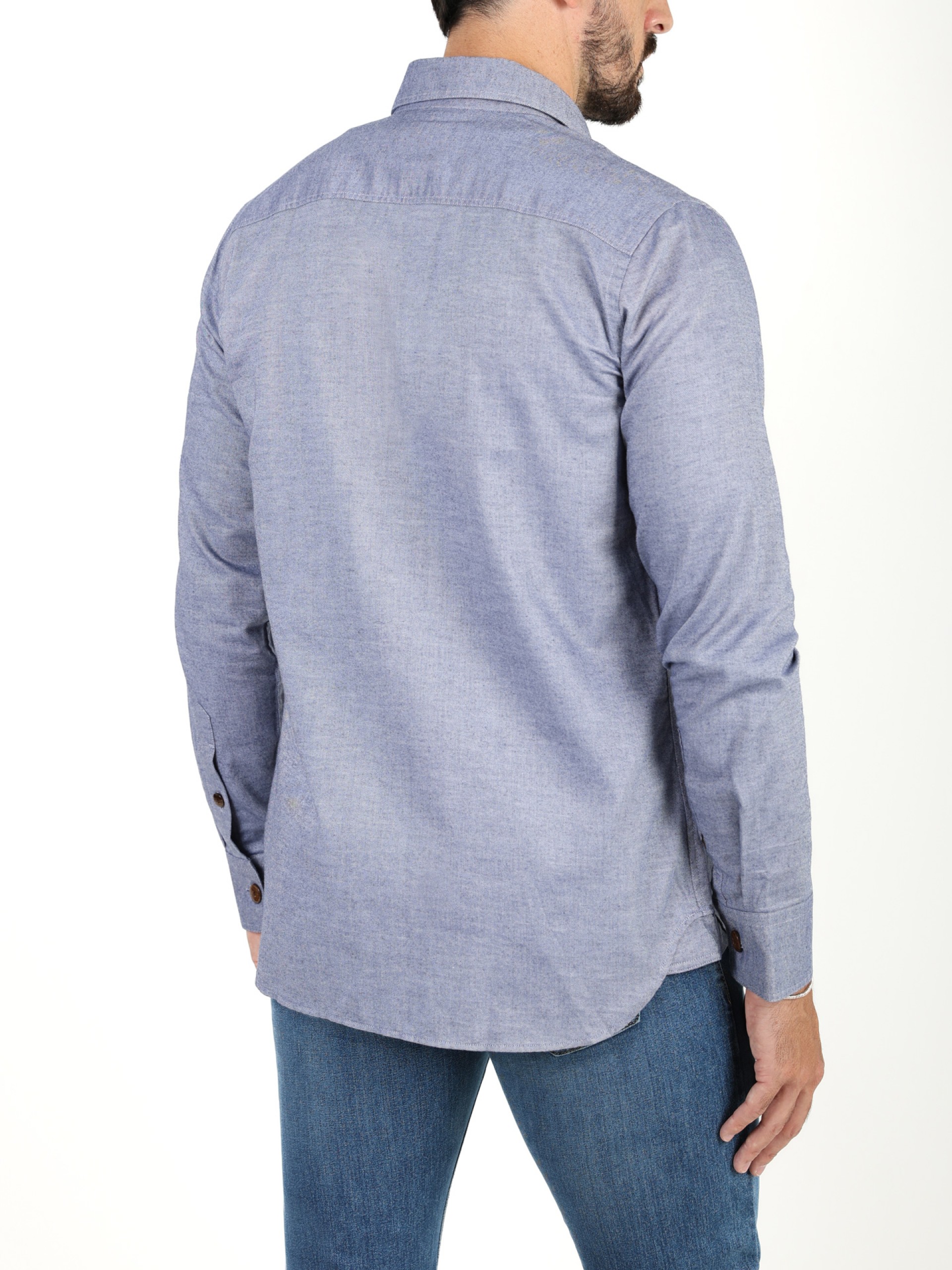 Camisa oversize com bolsos