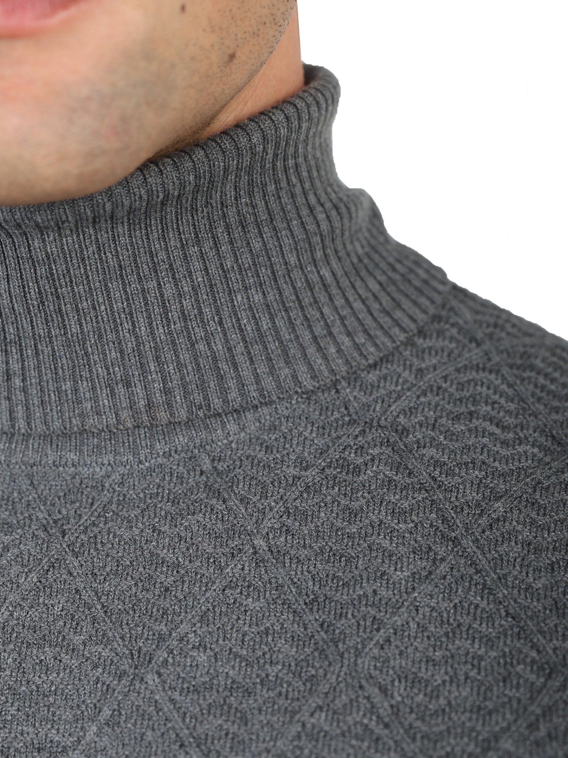 Camisola de gola alta com efeito entrançado