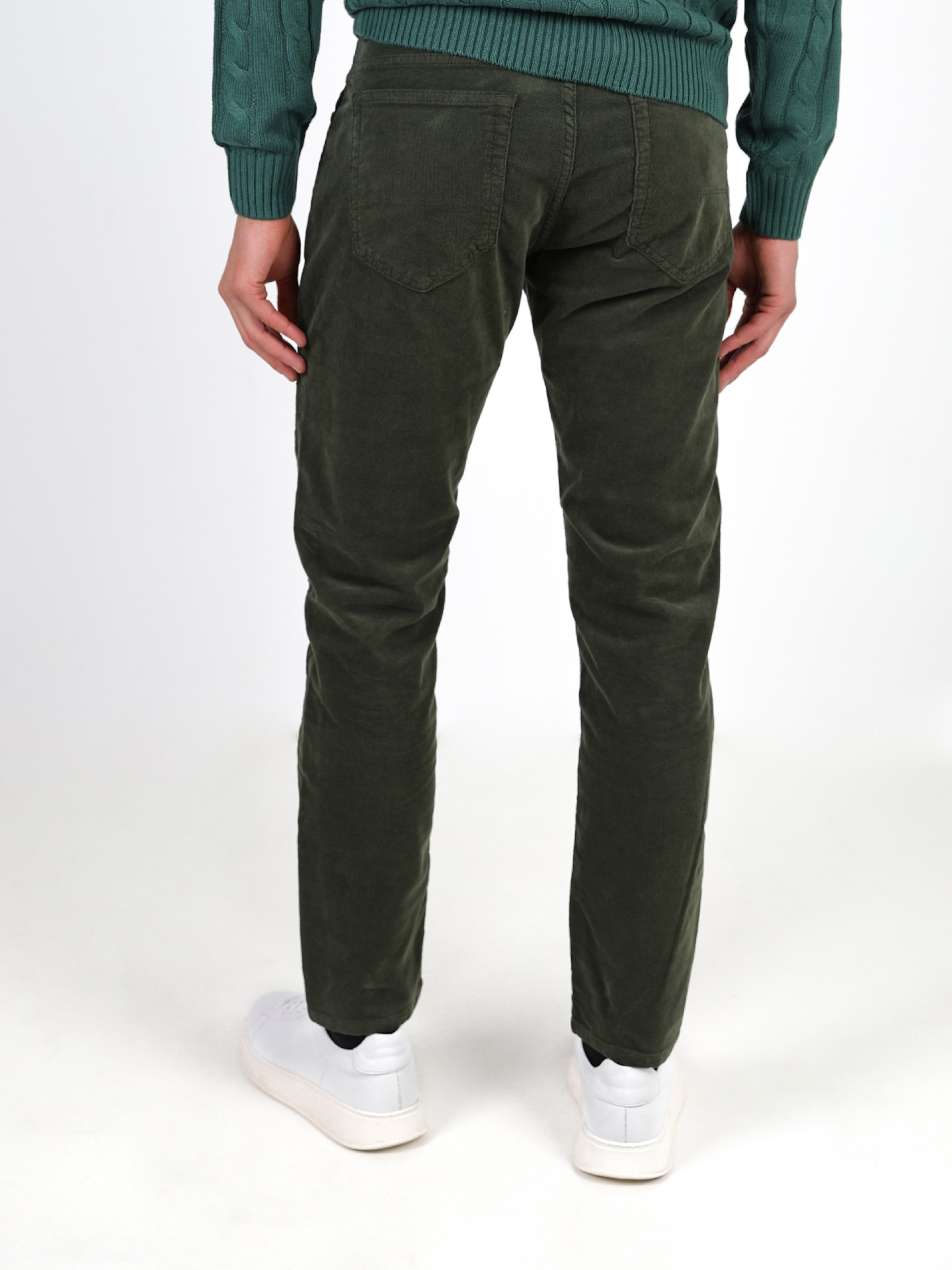 Slim-fit corduroy trousers