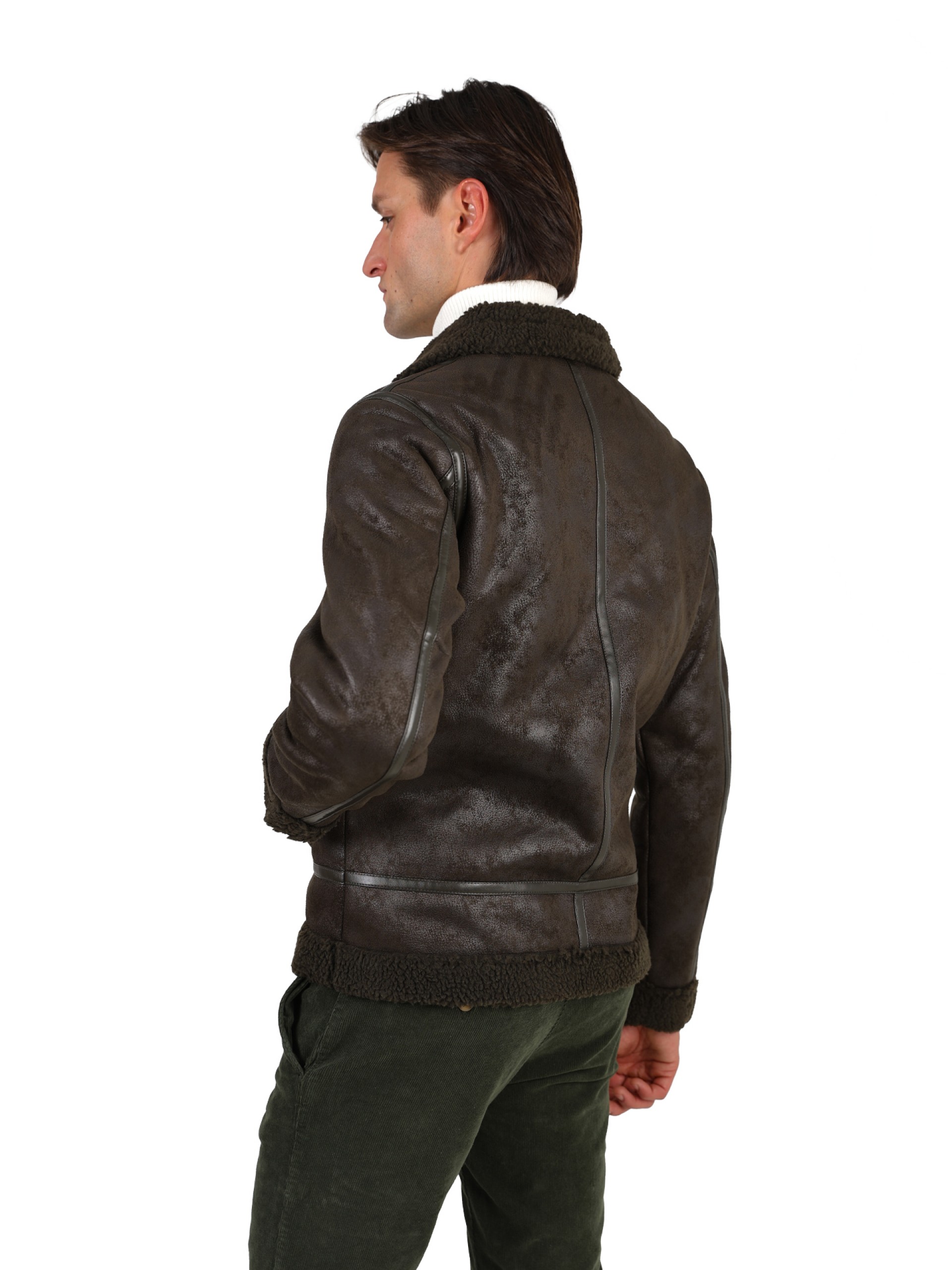 Blusão aviador com pormenores em pêlo