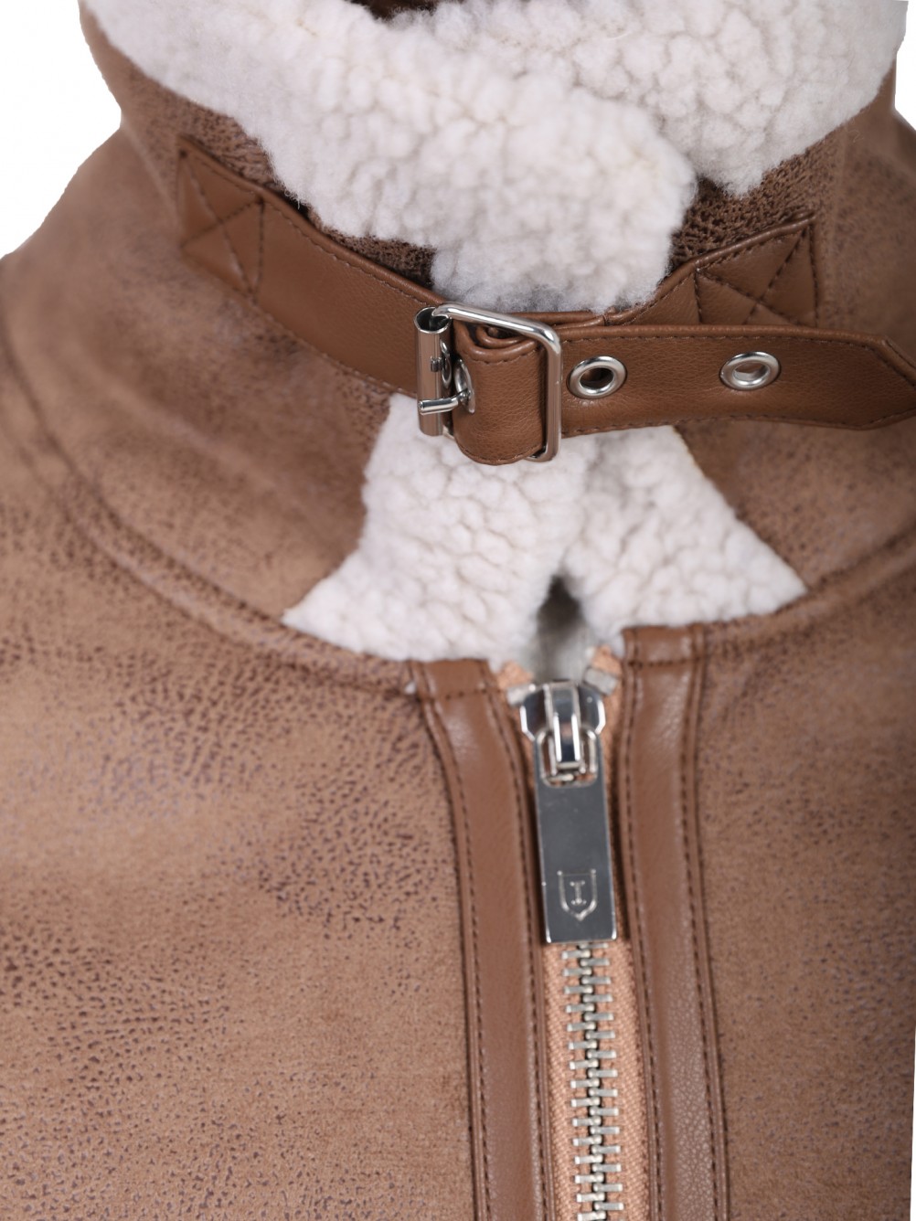 Aviator jacket with fur details