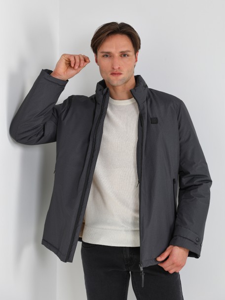 Blus�o t�cnico com capuz