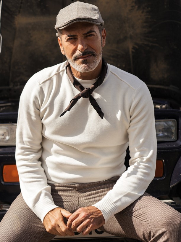 Structured crew-neck knit