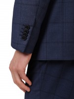 Double-breasted suit with pattern
