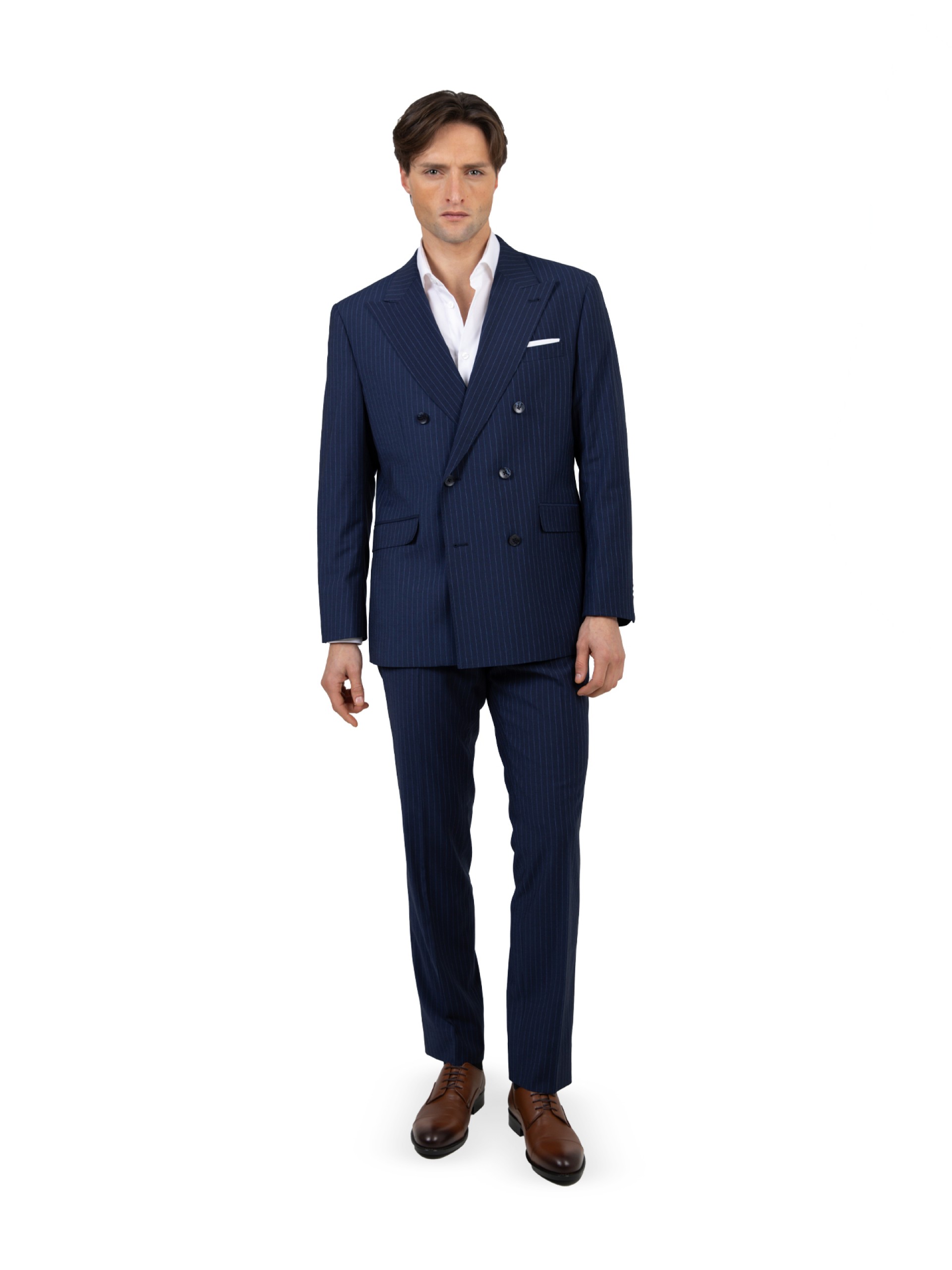 Traje azul cruzado con estampado de rayas