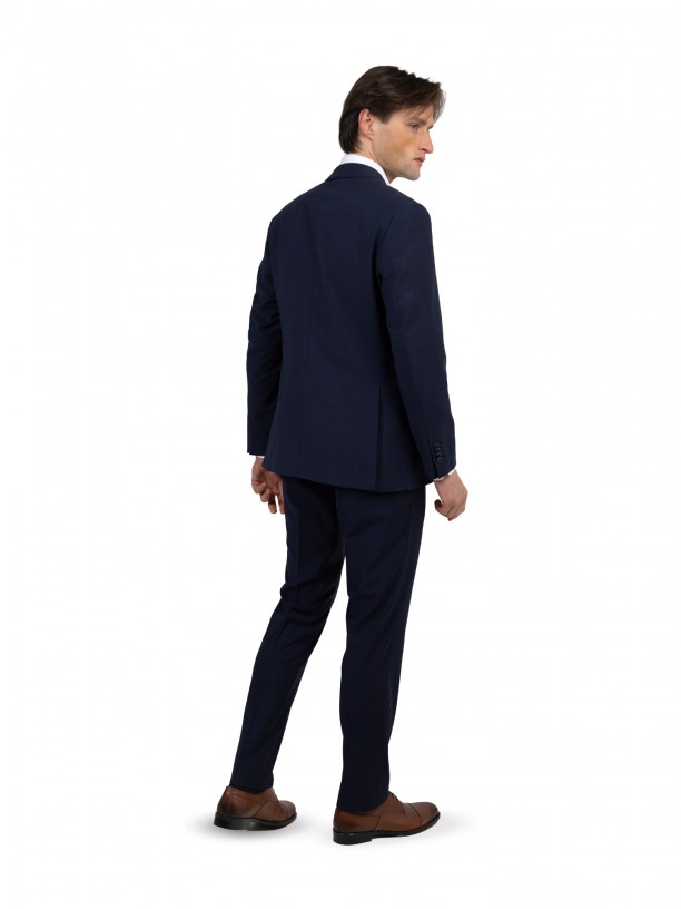 Traje azul cruzado con estampado