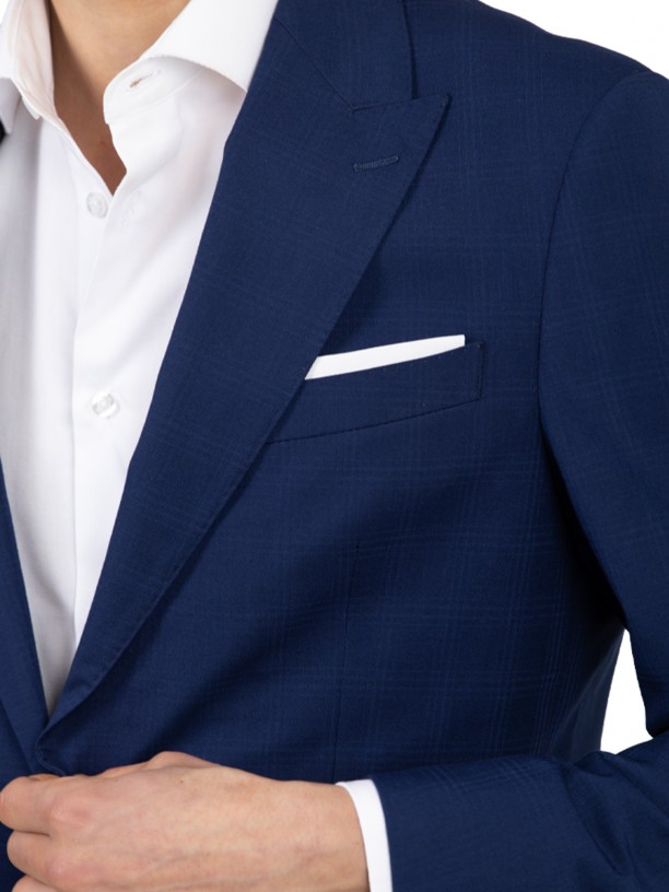 Fato azul com padro slim fit