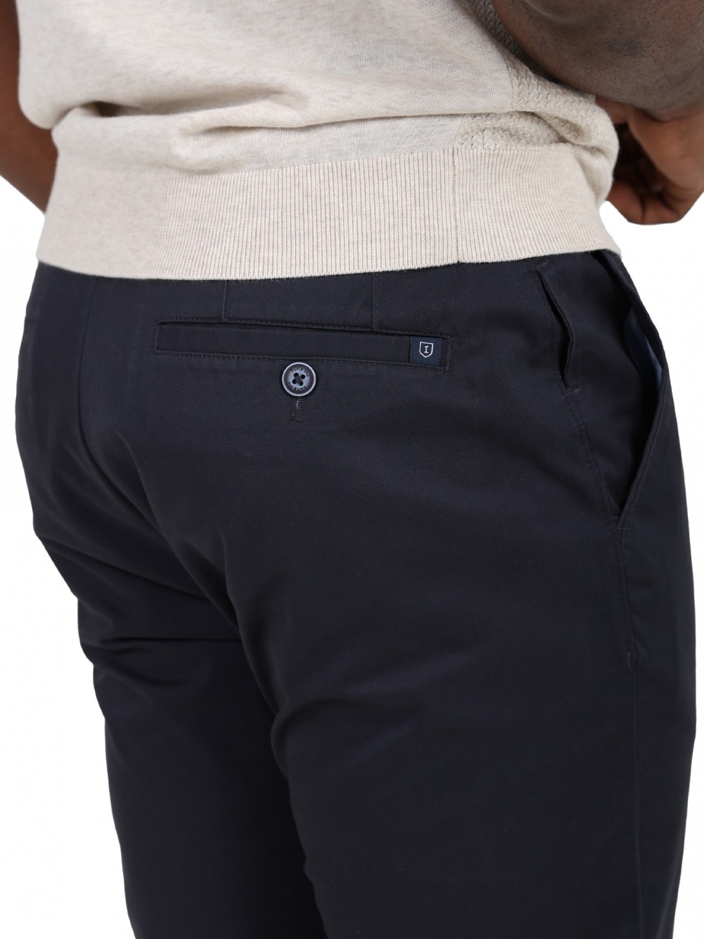 Pantalones chinos de algod�n el�stico