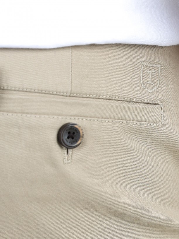 Pantalones chinos de algodn elstico