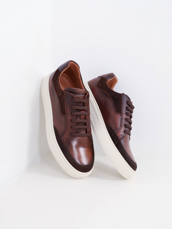 Zapatilla de piel combinada Zapatilla de piel combinada