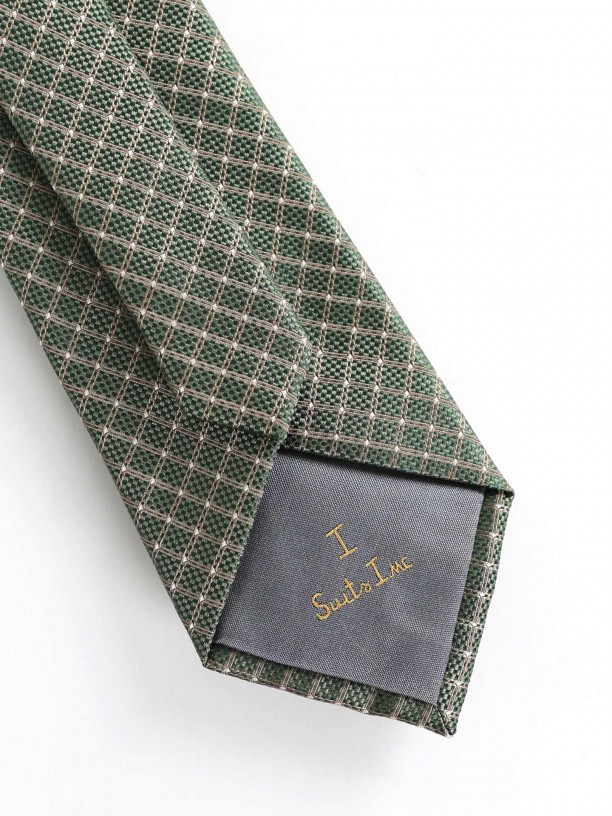Classic tie with pattern