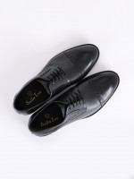 Elegant perforated leather shoe Elegant perforated leather shoe