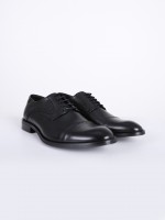 Elegant perforated leather shoe Elegant perforated leather shoe