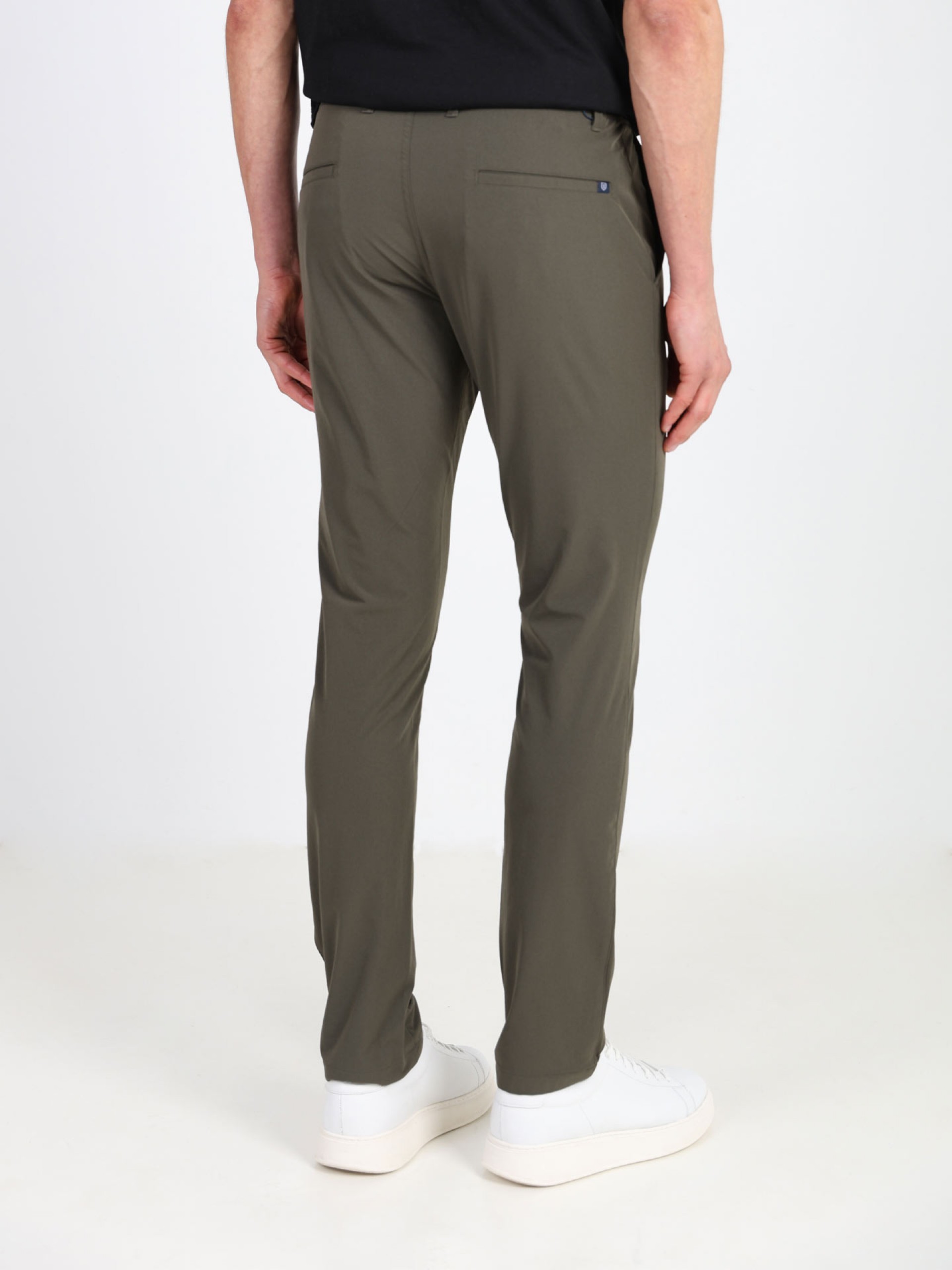 Pantalones chino de nylon Tech