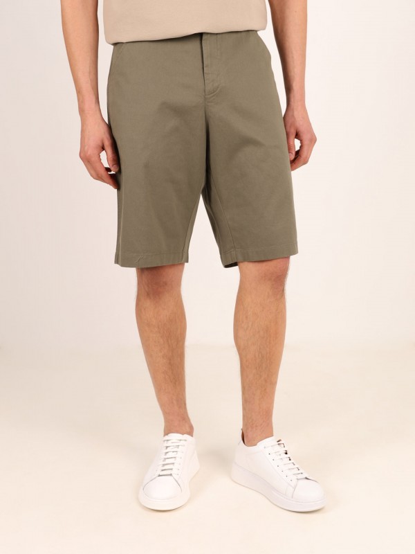 Bermudas tipo chino de algod�o
