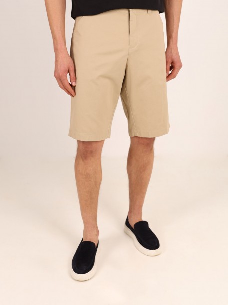 Bermudas tipo chino de algod�o