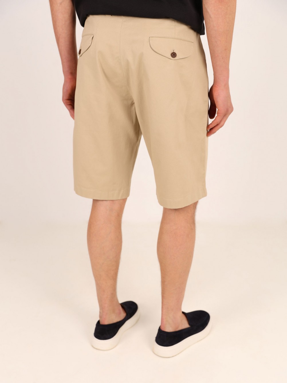 Chino-style cotton Bermuda shorts