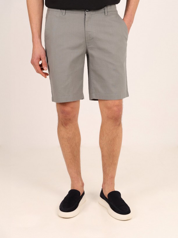Bermudas tipo chino de algodão Bermudas tipo chino de algodão