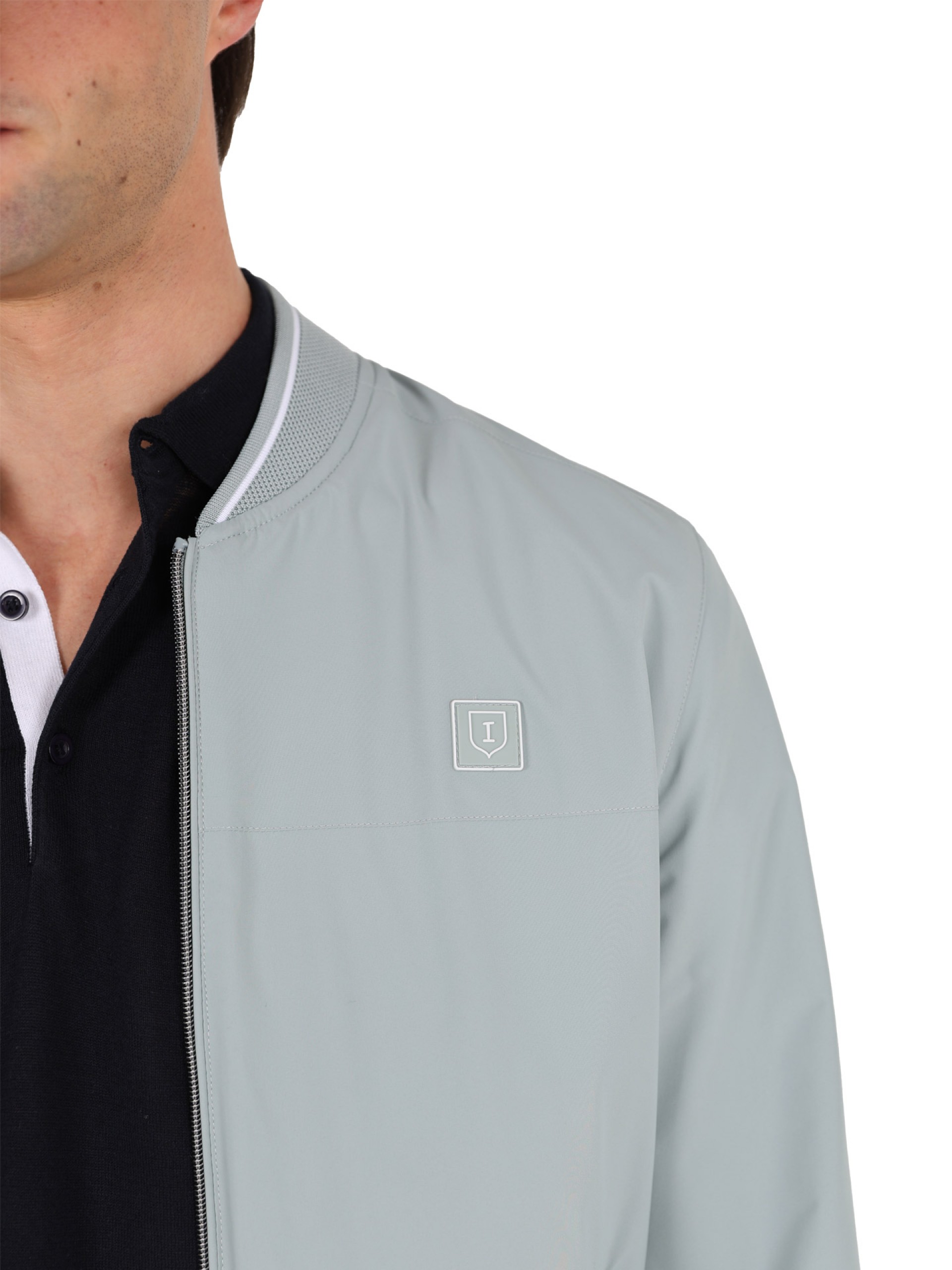 Cazadora bomber ligera