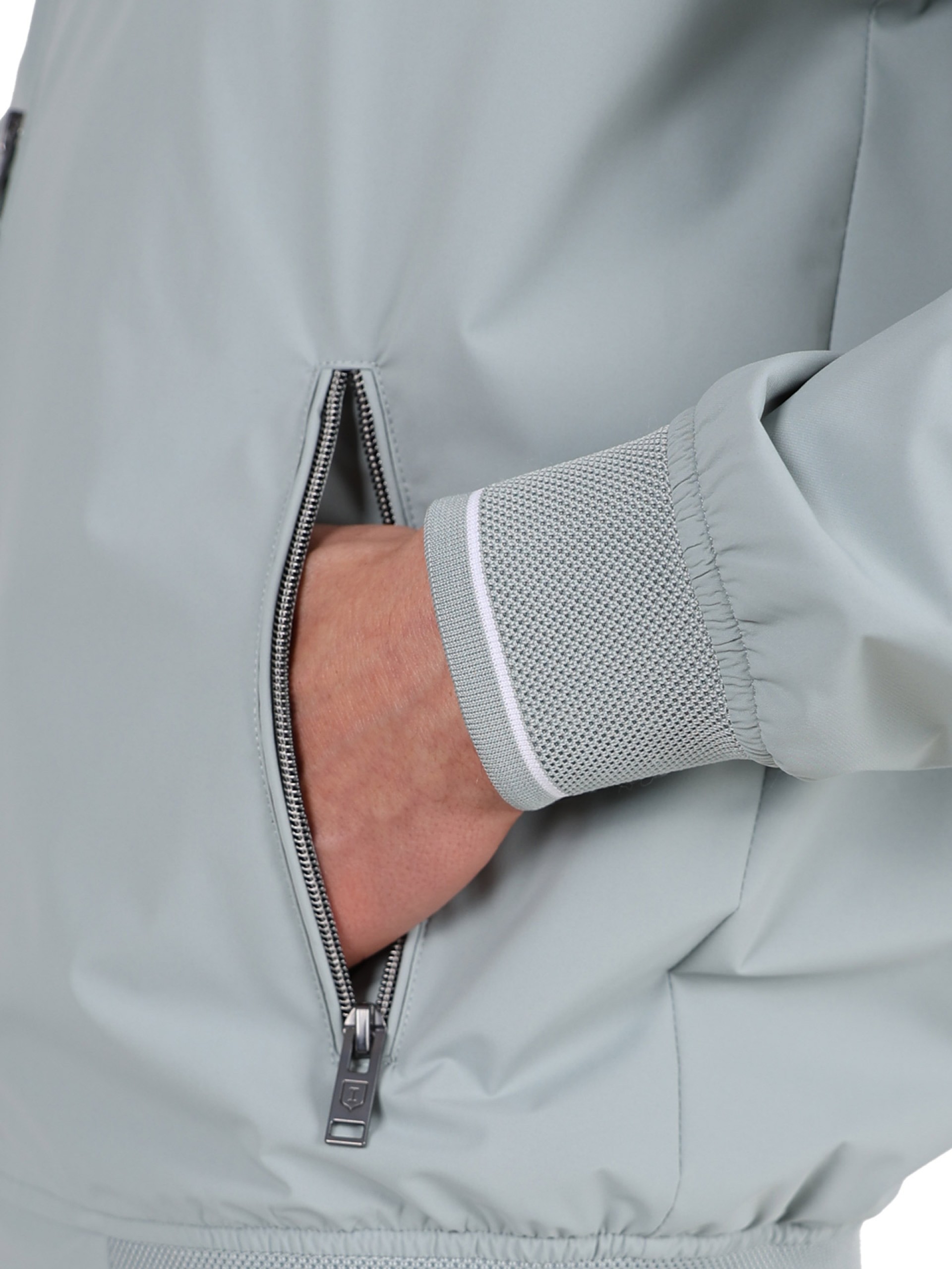 Cazadora bomber ligera