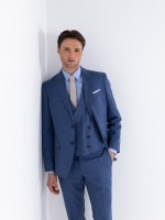 Fato liso slim fit com colete