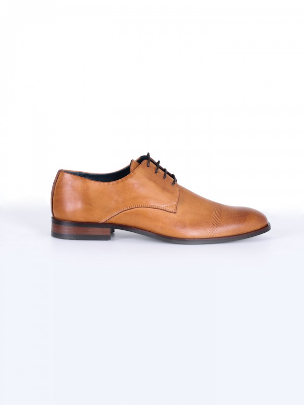 Elegant leather shoe
